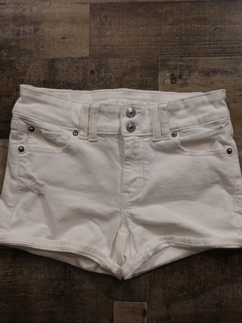 American Eagle Next Level Stretch Midi Shorts Women’s 2 White Distressed 3"